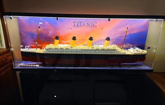 Who Builds the LEGO Displays at the LEGO Store?