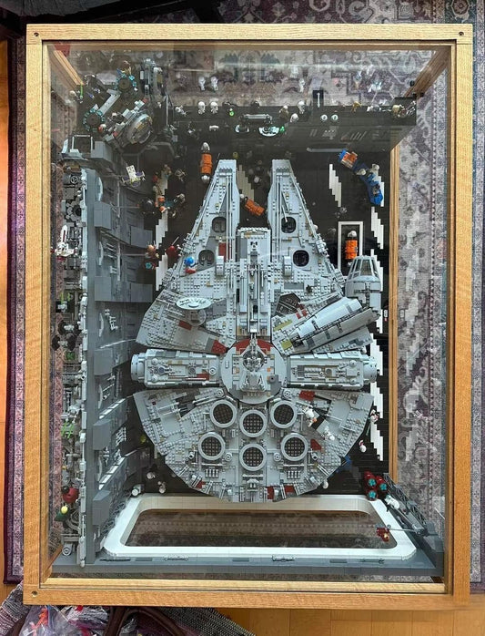 Millennium Falcon LEGO