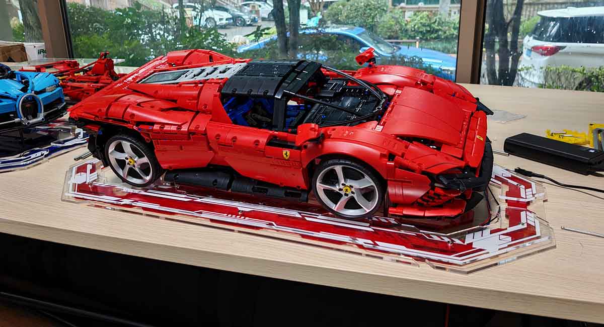 LEGO® models shown in photos are NOT included.